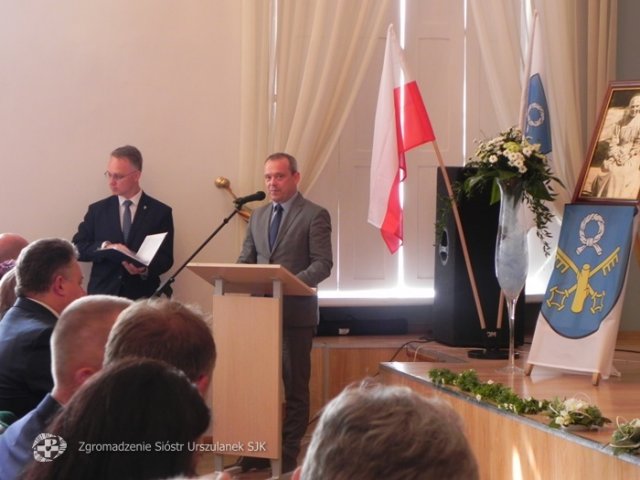 batch_Uroczysta Sesja Rady Miejskiej 28 maja 2016 009